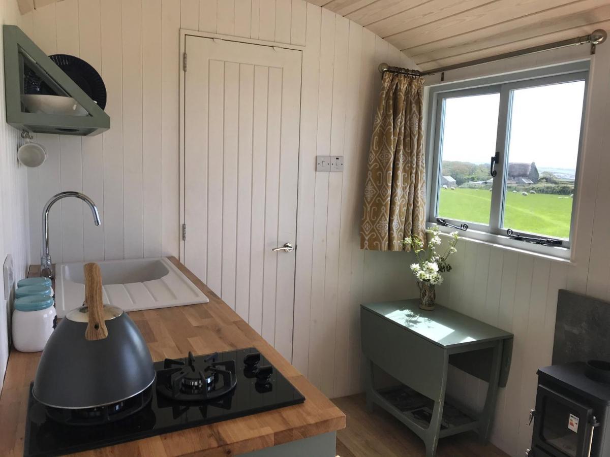 Ewe With A View Sea View Shepherds Huts Breage Exterior foto